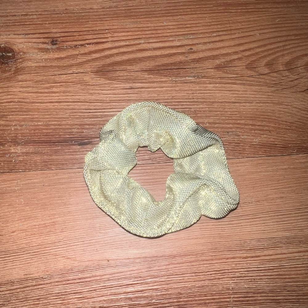 sparkly gold scrunchie